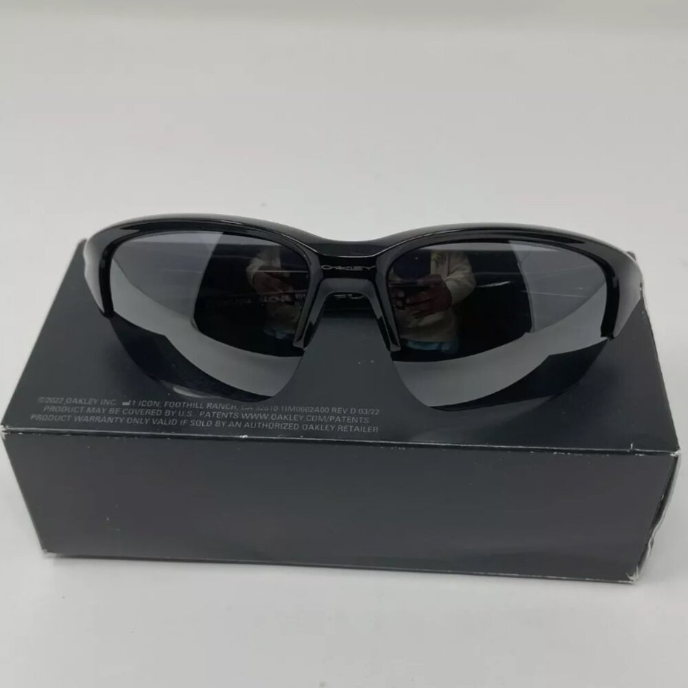 BRAND NEW IN BOX Oakley 0OO9363 Flak Beta Polished Black Black Iridium DISCOUNT - Picture 3 of 3